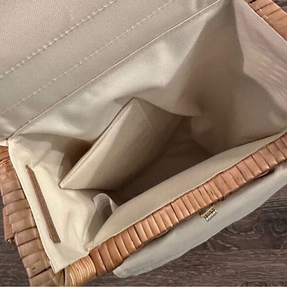 Corsica Wine & Cheese Picnic Basket - Picture 9 of 10